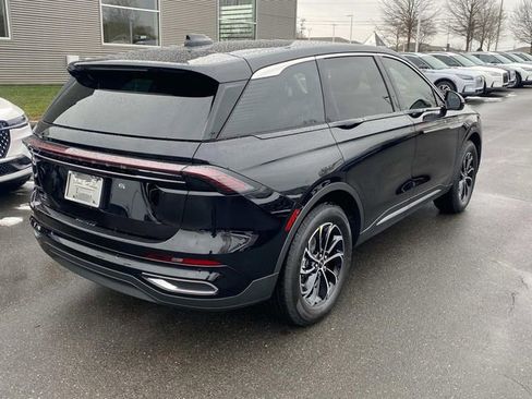 New 2026 Lincoln Nautilus Premier image 30