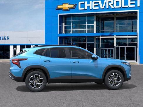 New 2026 Chevrolet Trax LT w/ Driver Confidence Package image 5