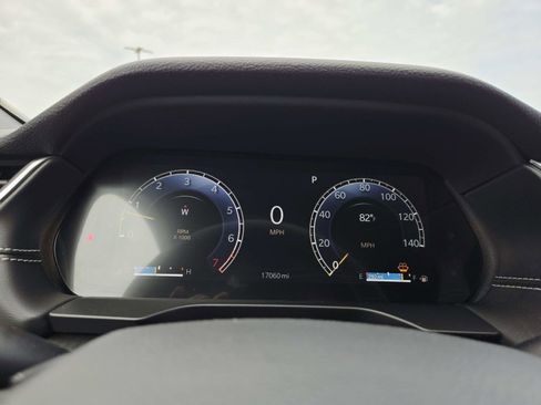 Used 2025 Jeep Grand Cherokee Laredo X RWD image 24