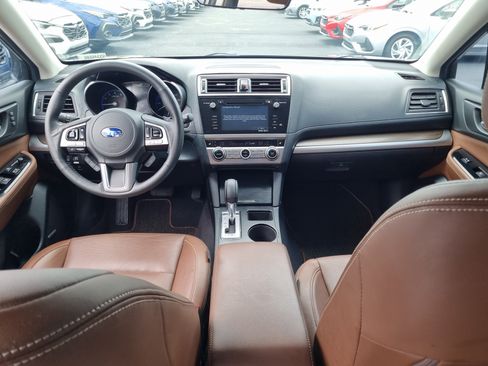 Used 2017 Subaru Outback 2.5i Touring w/ Popular Package #5A AWD/4WD image 16