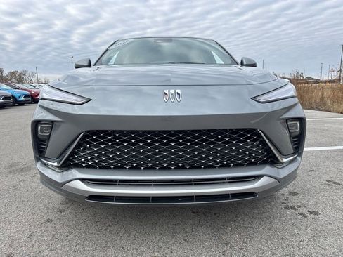 New 2026 Buick Envista Avenir image 9