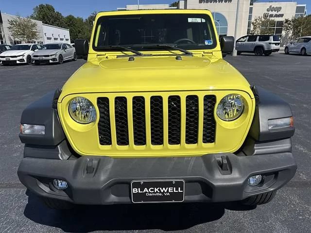 Used 2024 Jeep Wrangler Unlimited Sport AWD/4WD image 2