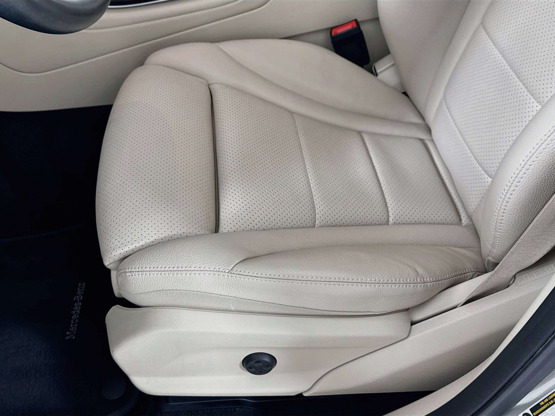 Certified 2022 Mercedes-Benz GLC 300 image 19