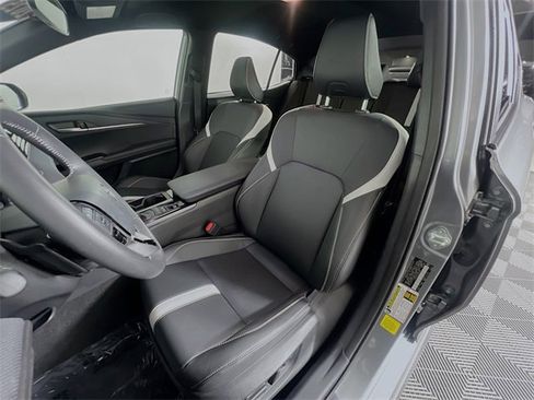 Used 2025 Toyota Camry LE image 9