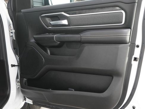 Used 2023 RAM 1500 Big Horn AWD/4WD image 9
