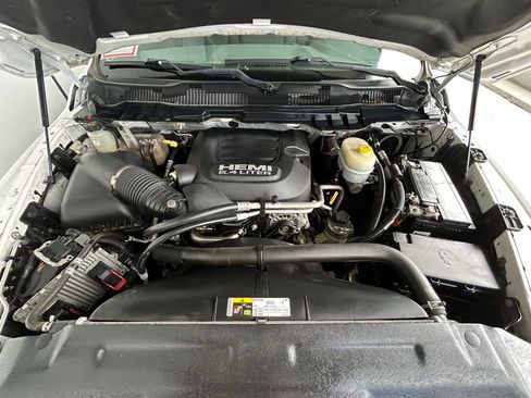 Used 2018 RAM 3500 Tradesman w/ Chrome Appearance Group image 26