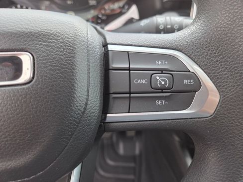 Used 2025 Jeep Compass Sport AWD/4WD image 34