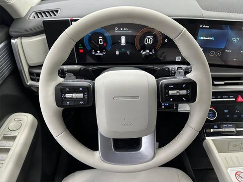 New 2026 Hyundai Santa Fe SE image 24