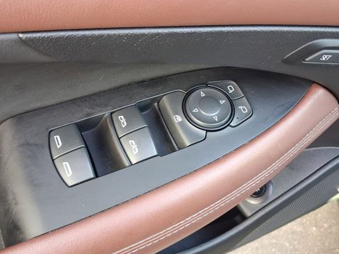 Used 2019 Buick LaCrosse Avenir w/ Driver Confidence Package II image 14