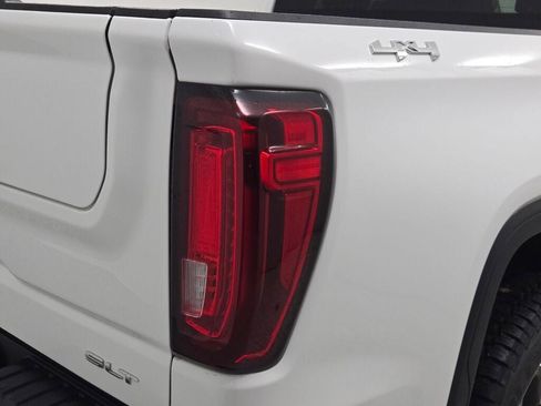 Used 2024 GMC Sierra 1500 SLT image 13