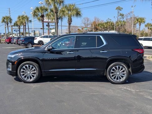 Used 2023 Chevrolet Traverse Premier image 9