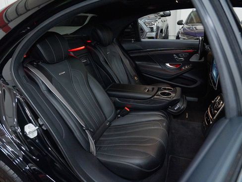 Used 2016 Mercedes-Benz S 63 AMG 4MATIC Sedan image 36