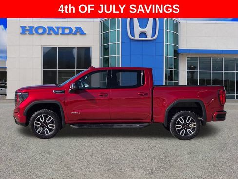 Used 2025 GMC Sierra 1500 AT4 w/ AT4 Premium Package AWD/4WD image 6
