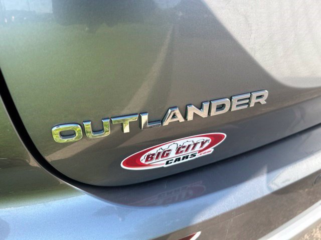 Used 2023 Mitsubishi Outlander SE Black Edition FWD image 60
