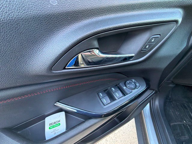 Used 2025 Chevrolet Trax RS w/ Driver Confidence Package FWD image 27