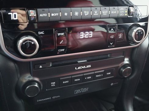 Used 2023 Lexus GX 460 Luxury w/ Sport Design Package image 35