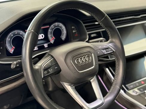 Used 2022 Audi Q8 Premium Plus w/ Premium Plus Package AWD/4WD image 17