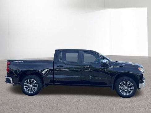 Used 2024 Chevrolet Silverado 1500 LT AWD/4WD image 31