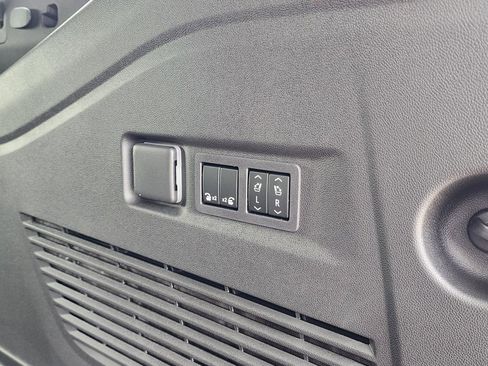 New 2026 GMC Yukon XL Elevation image 51