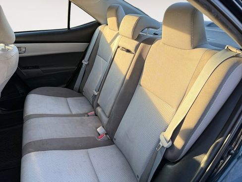 Used 2017 Toyota Corolla LE image 12