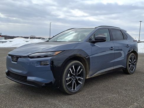 New 2026 Subaru Solterra image 3