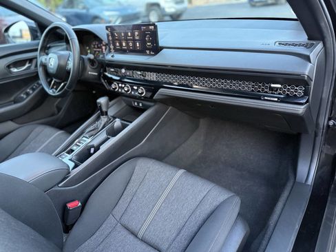 Used 2024 Honda Accord Sport image 25