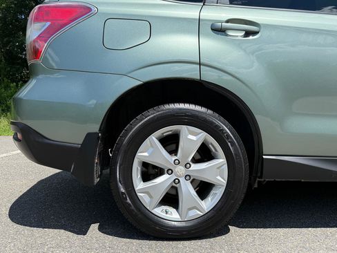 Used 2015 Subaru Forester 2.5i Premium w/ All-Weather Package AWD/4WD image 9