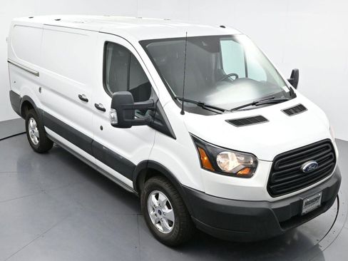 Used 2019 Ford Transit 250 130 Low Roof RWD image 37