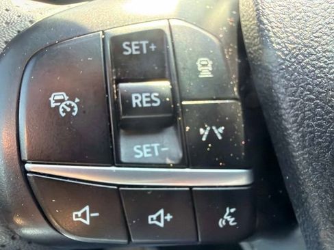 Used 2023 Ford Escape ST-Line Elite w/ Premium Technology Package AWD/4WD image 30