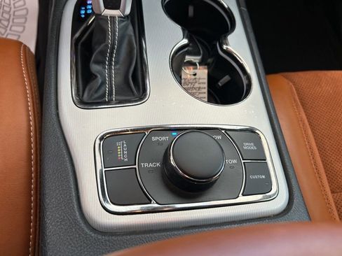 Used 2018 Jeep Grand Cherokee Trackhawk AWD/4WD image 51