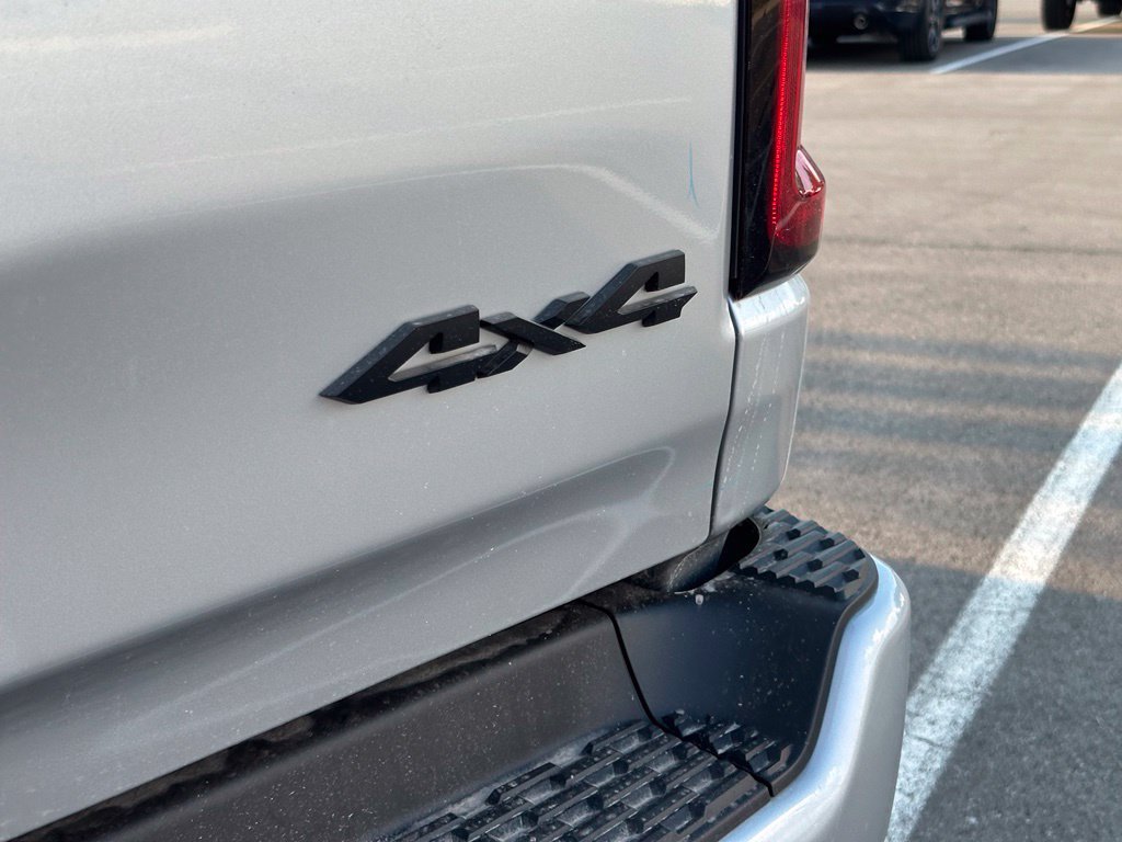 New 2026 RAM 1500 Express AWD/4WD image 43