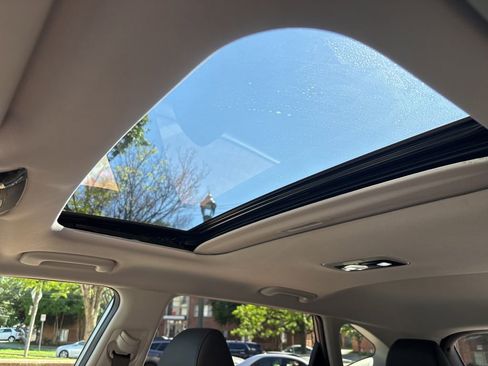 Certified 2025 Kia Seltos EX w/ EX Sunroof Package AWD/4WD image 15
