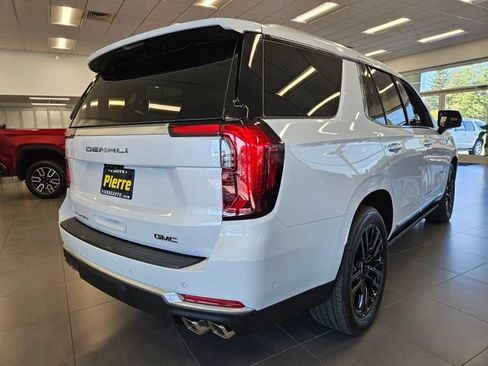 New 2026 GMC Yukon Denali w/ Denali Reserve Package AWD/4WD image 5
