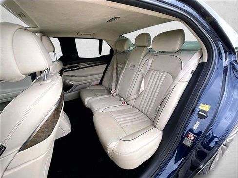 Used 2019 Genesis G90 3.3T Premium image 26