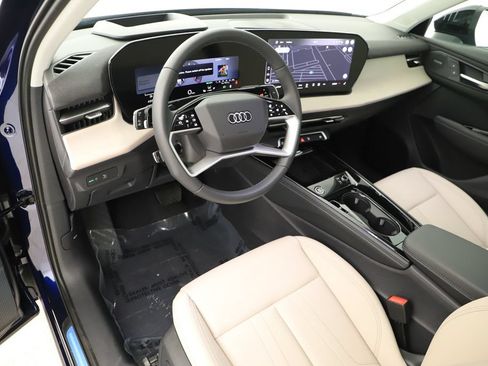 New 2026 Audi Q3 quattro 2.0T AWD/4WD image 15