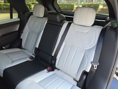 New 2026 Land Rover Range Rover Sport Dynamic SE image 14