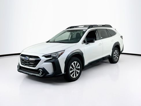Used 2024 Subaru Outback Premium AWD/4WD image 1