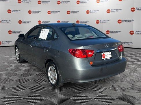 Used 2010 Hyundai Elantra GLS image 3