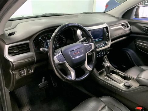 Used 2019 GMC Acadia SLT image 2