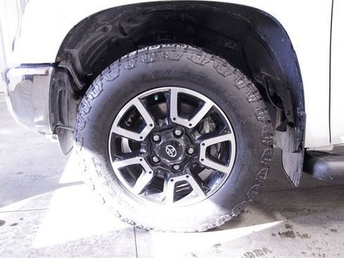 Used 2019 Toyota Tundra SR5 image 11