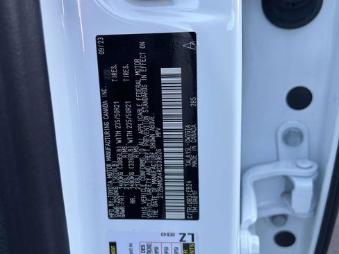 Used 2024 Lexus RX 350 F Sport w/ Convenience Package image 18