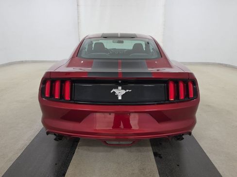 Used 2016 Ford Mustang Coupe RWD image 5