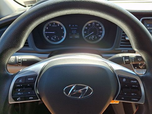 Used 2019 Hyundai Sonata SE FWD image 18