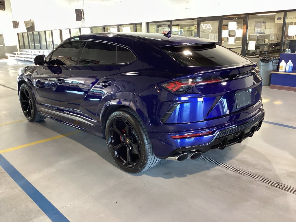 Used 2019 Lamborghini Urus AWD/4WD image 4