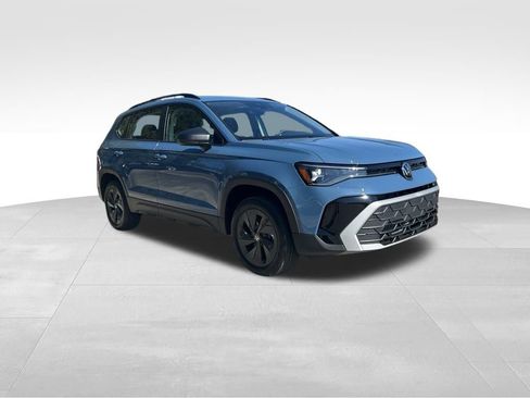 New 2026 Volkswagen Taos S image 7