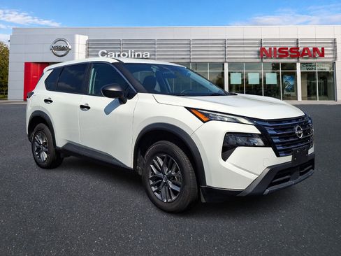 Used 2024 Nissan Rogue S AWD/4WD image 1