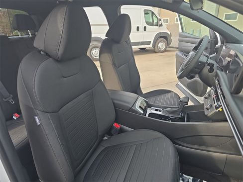 New 2026 Hyundai Santa Cruz SE image 10