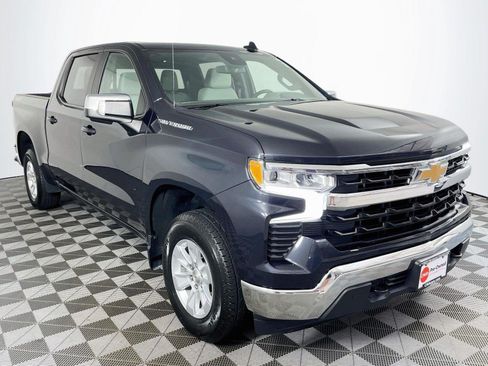 Used 2023 Chevrolet Silverado 1500 LT w/ Safety Package AWD/4WD image 1