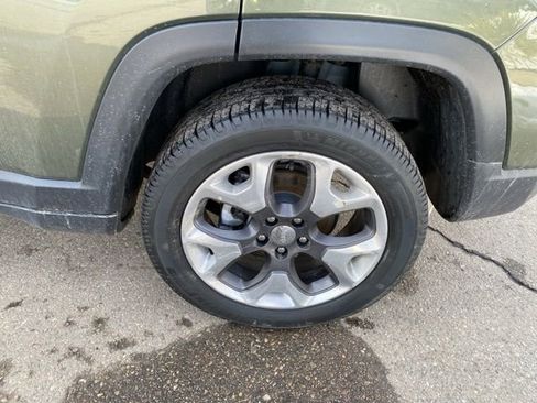 Used 2019 Jeep Compass Limited image 13