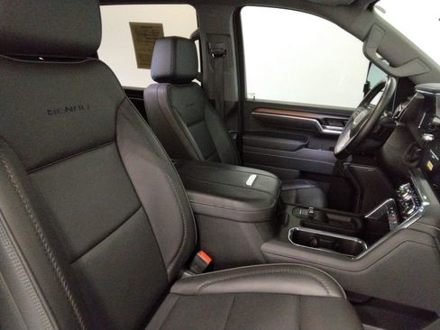 Used 2025 GMC Sierra 2500 Denali w/ Denali Reserve Package image 44